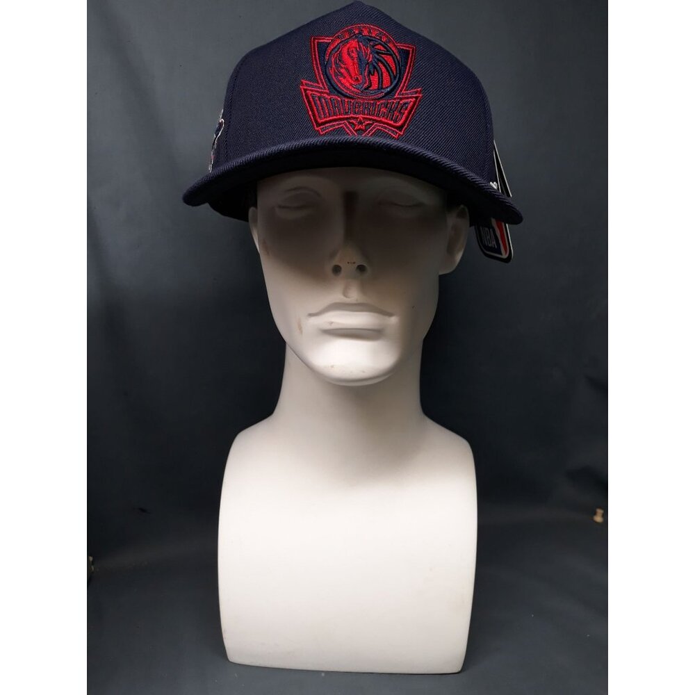 Pro Standard Dallas Mavericks Snapback Hat Navy Blue NEW!